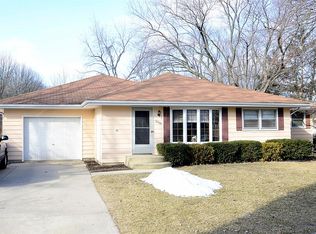 2340 Nan St, Aurora, IL 60502