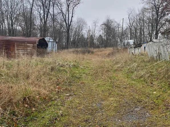 1064 Valley Forge Rd, Duncansville, PA 16635