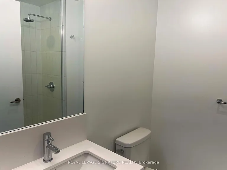 10 Oak St #2210 — Photo 6