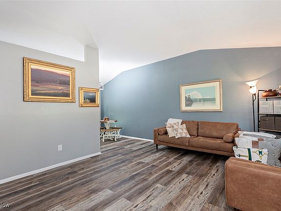 3rd image of 3498 Clayton Dr