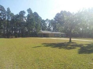 6194 Calloway Rd, Raeford, NC 28376