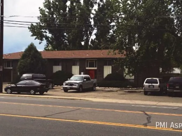 1060 17th Ave, Longmont, CO