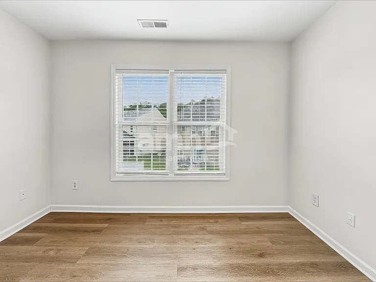 6025 Brambleberry Way — Photo 15