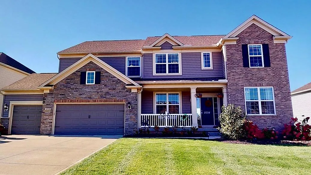 2038 Fieldcrest Ln — Photo 1