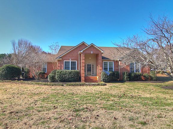 2nd image of 3239 Windsor Green Dr