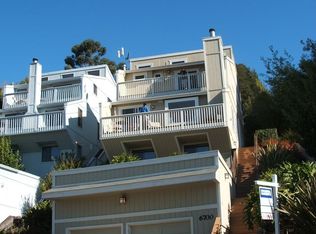 6700 Outlook Ave, Oakland, CA 94605