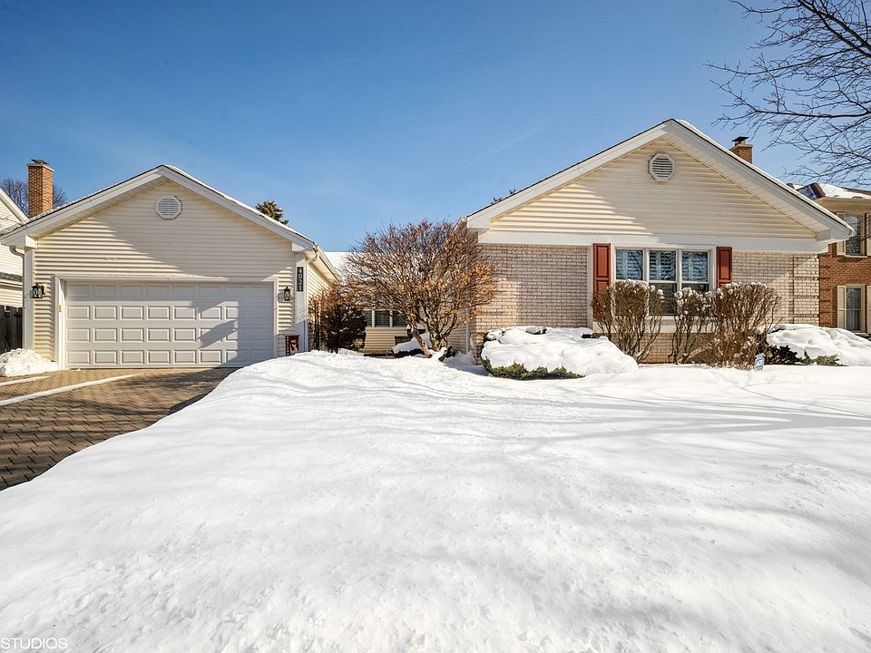 1st image of 4021 N Mitchell Dr