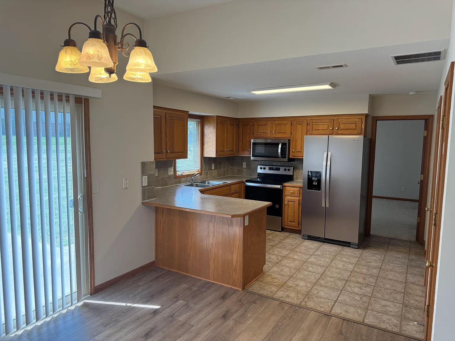 4 bed, 2.5 bath, 1745 sqft, $2,150 — Photo 4