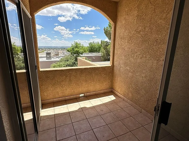 3503 Northpointe Dr — Photo 37