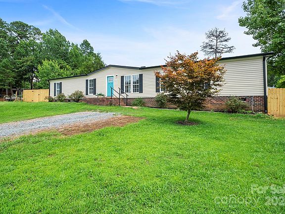 2nd image of 275 Audrey Ln