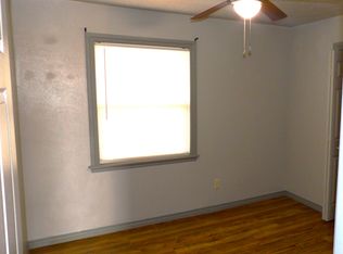 505 NW Oak St #B-1, Elgin, OK 73538