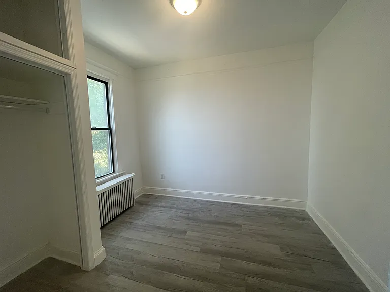 622 36th St #2 — Photo 12
