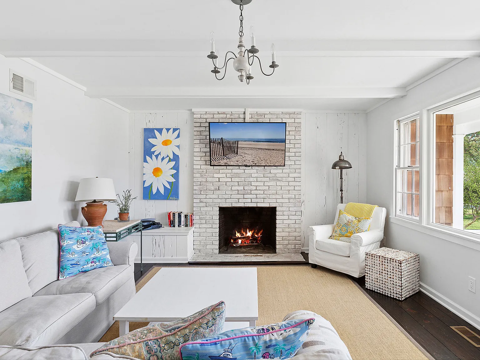 Sag Harbor Rental with Cove Views — Photo 2
