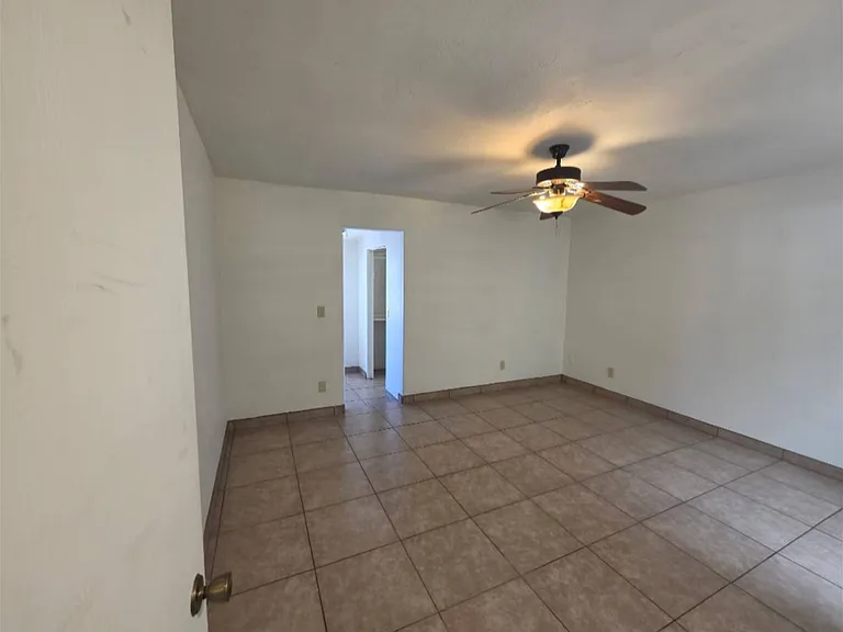 3311 S Placita Saltillo — Photo 3