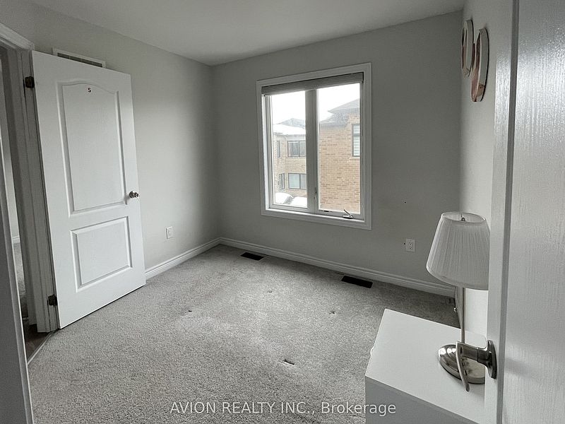 Markham House for rent - 2 Bedrooms — photo 5