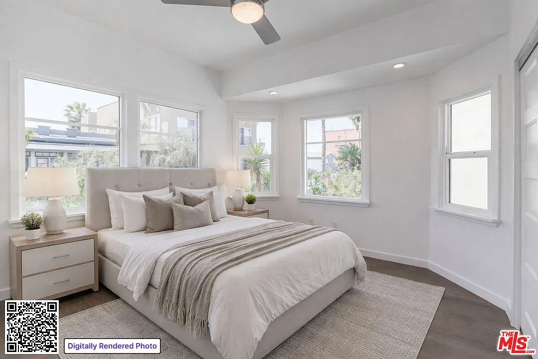 2 bed, 2.0 bath, 1000 sqft, $5,400 — Photo 4