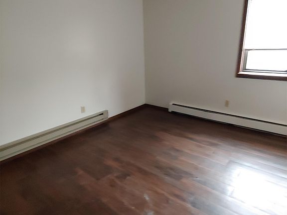 4th image of 1875 Turner Blvd APT E