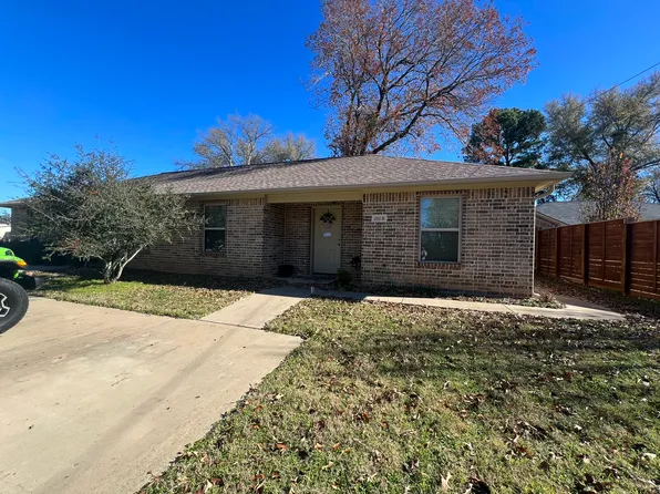 202 Chestnut Dr Unit C, Van, TX 75790