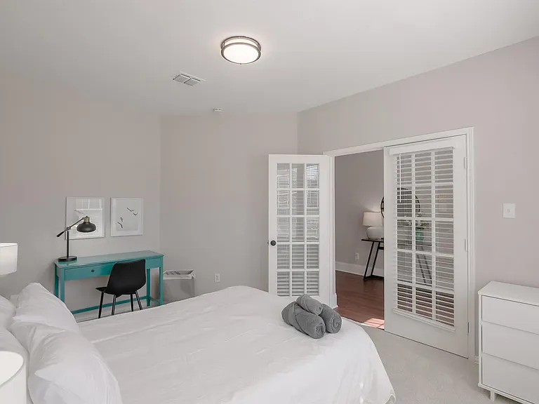 2808 Wales Ct — Photo 30