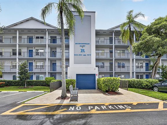 2nd image of 900 SW 125th Way APT 105R