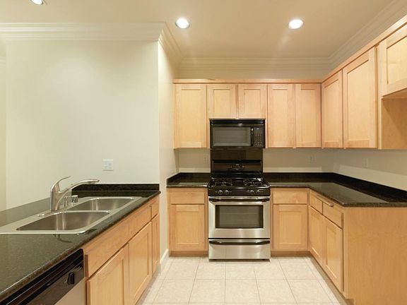 2nd image of 4443 Moorpark Way APT 104