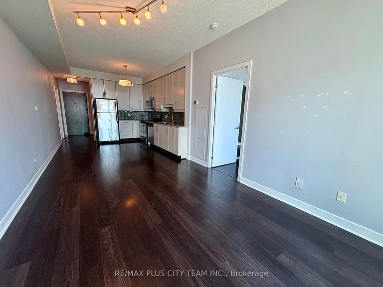 33 Bay St #2109 — Photo 6