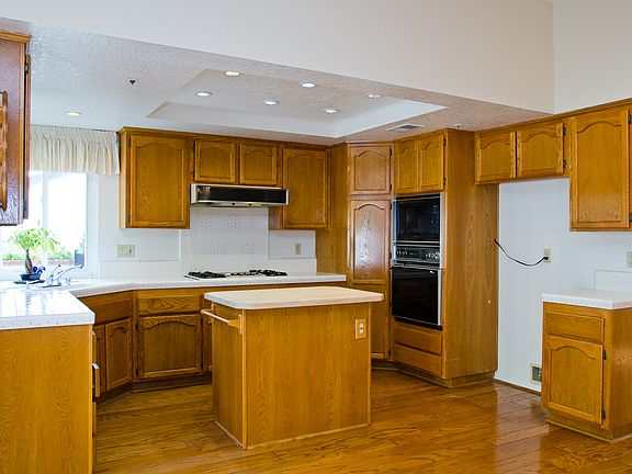 4th image of 24541 Indian Hill Ln