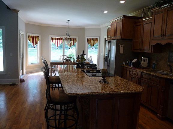 kitchen & lg breakfast nook