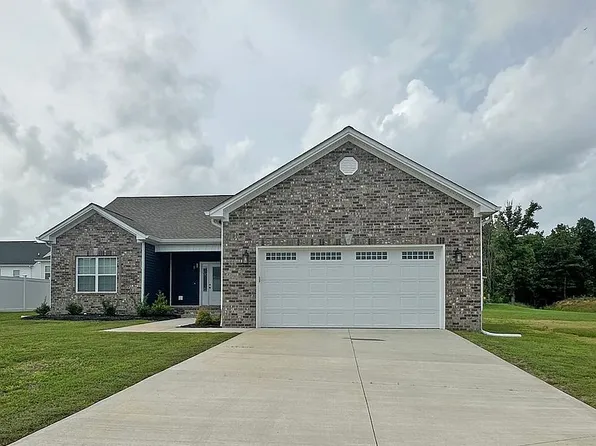 208 Bedford Ct, Hopkinsville, KY 42240