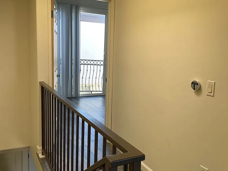 5330 Satsuma Ave — Photo 11
