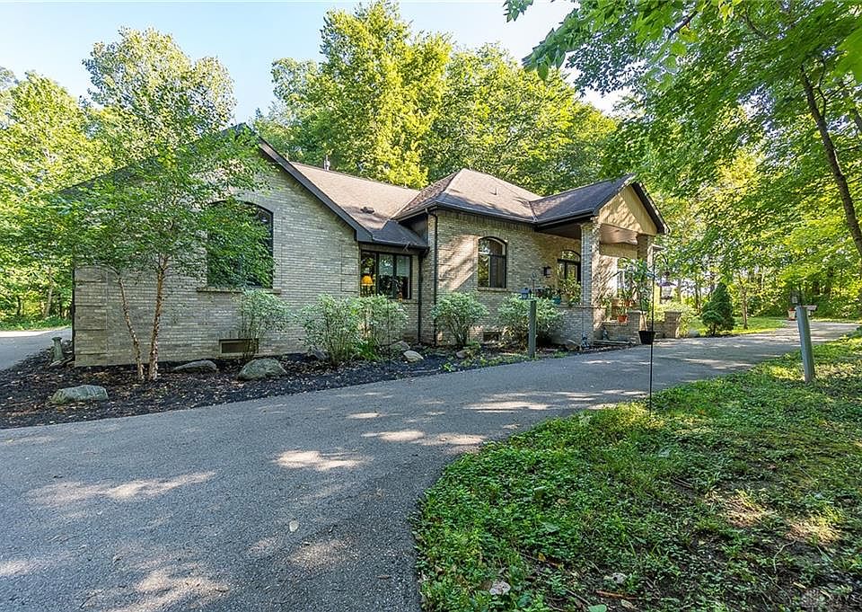 1st image of 2749 Scarborough Pl
