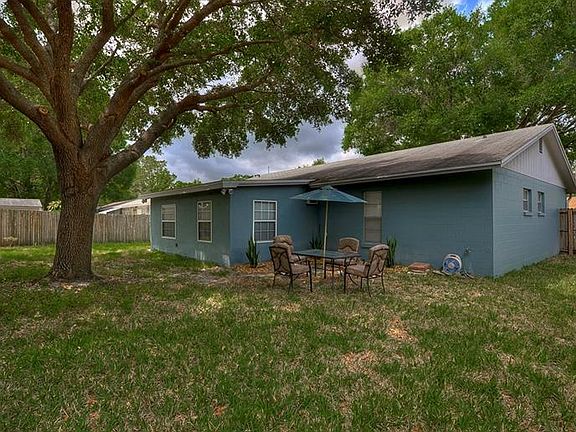 2nd image of 14937 Glasgow Ct