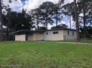 1053 Hickory Ln, Cocoa, FL 32922