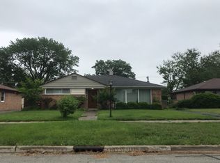 883 S 3rd Ave, Des Plaines, IL