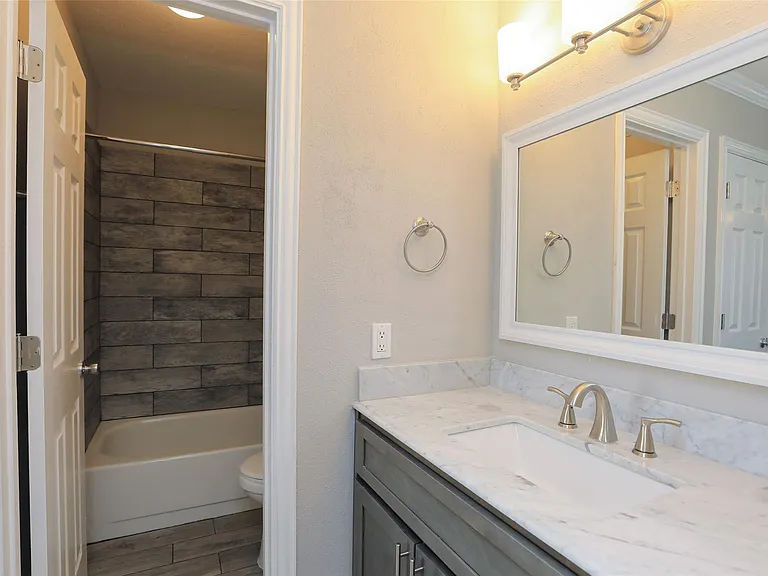 1201 McDuffie St #211 — Photo 23