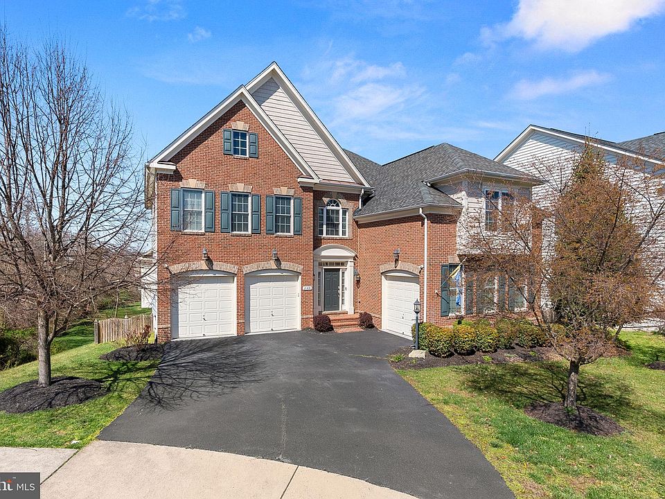 1st image of 21431 Fairhunt Dr