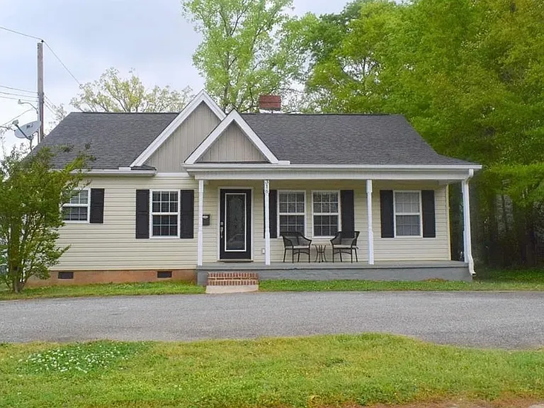 316 Whitehall Rd — Photo 2