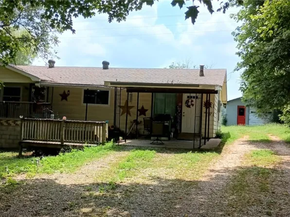 449 Madison 2000, Huntsville, AR 72740