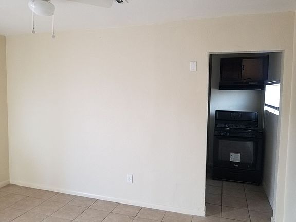 4th image of 702 Adams Ave #9
