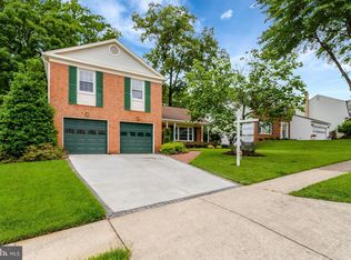 7006 Maple Tree Ln, Springfield, VA 22152