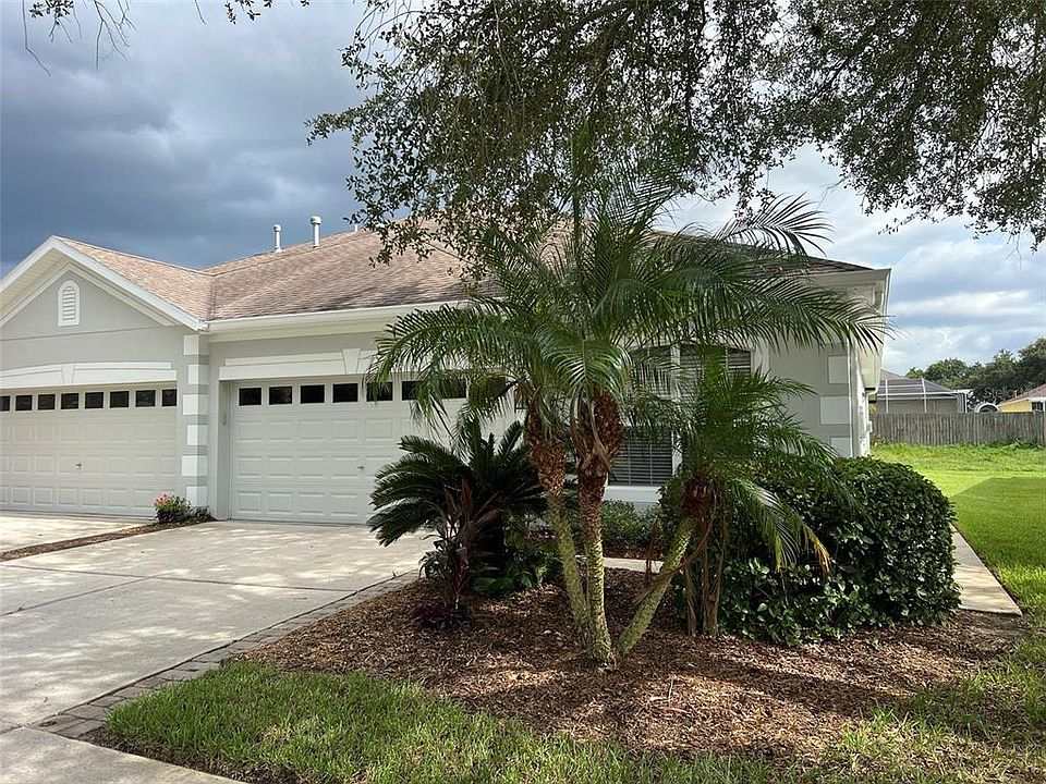 1st image of 7443 Surrey Wood Ln