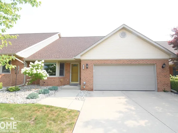 972 Chipman Ln, Owosso, MI 48867