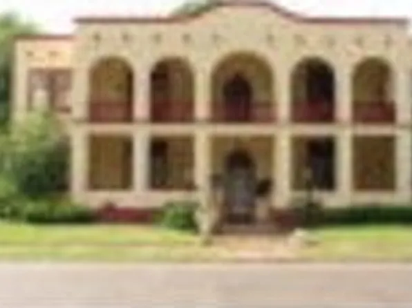 707 Arsenal Pl, Selma, AL 36701