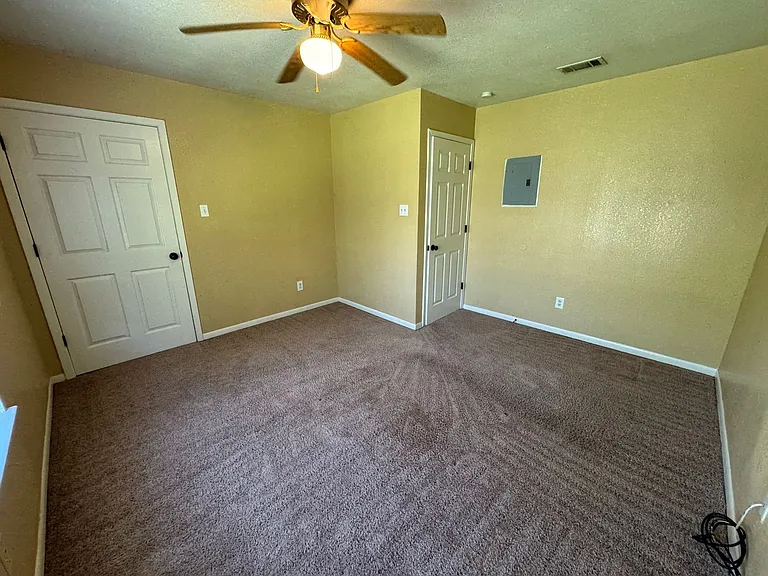 1210 Monroe Lp — Photo 36