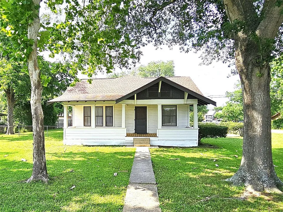 315 High St