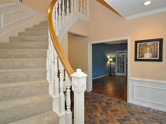5th image of 2451 Lake Village Dr