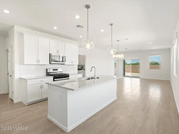 5176 W Bowen House Rd, Tucson, AZ 85757