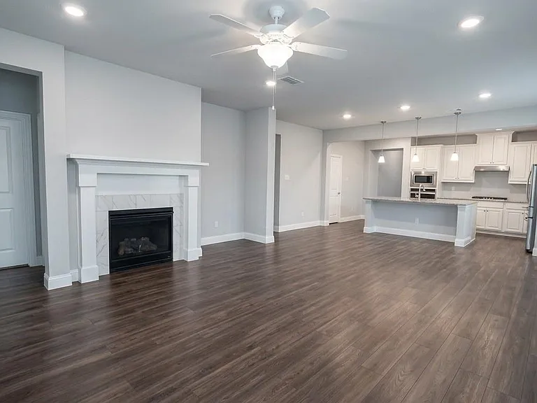 9224 Armadillo Trl — Photo 2