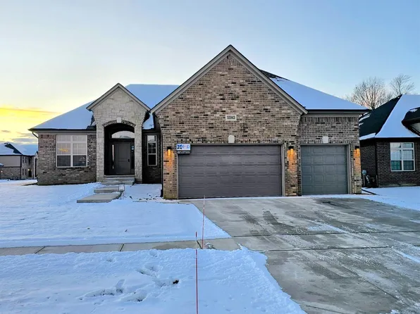 55943 Image Dr, Macomb, MI 48042