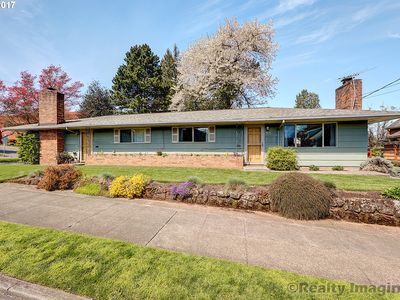 7605-7615 SE Yamhill St, Portland, OR, 97215